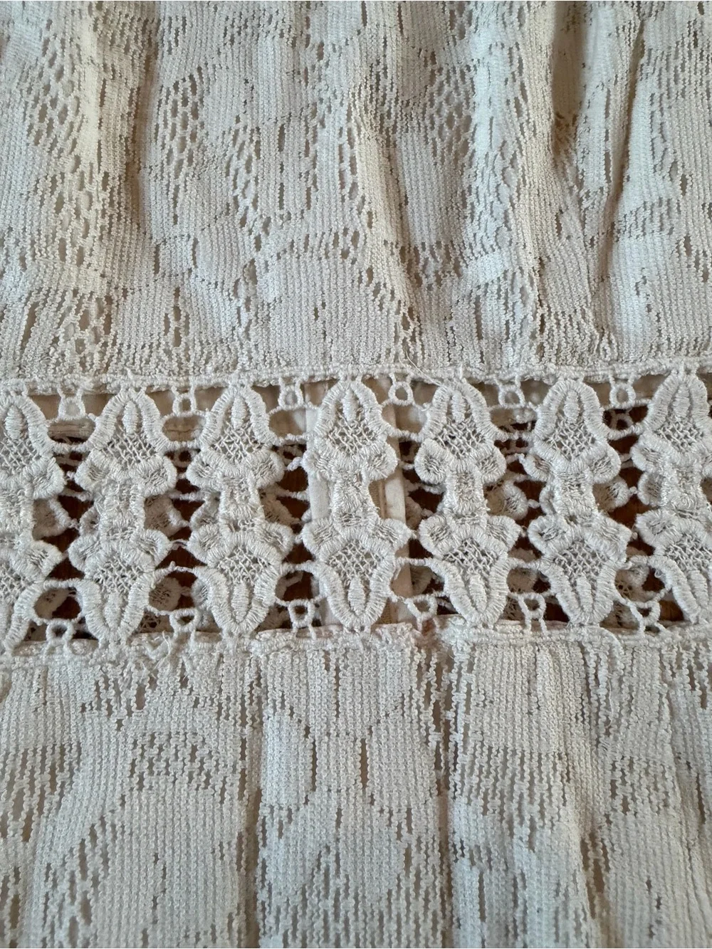 Free People Cream Crochet Lace Sleeveless Dress Waist Cutouts Scalloped Hem Sz 0